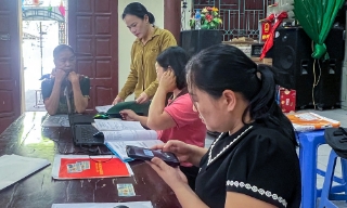 Hỗ trợ người dân tiếp cận tiện ích số