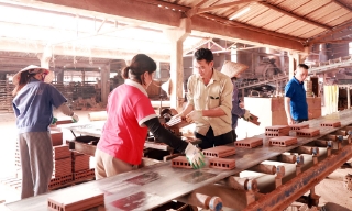Nêu gương làm giàu, trách nhiệm với cộng đồng