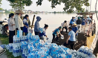 Bắc Ninh: Các hội, đoàn thể tích cực hỗ bà con vùng lũ