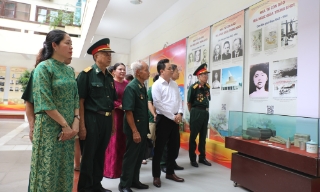  Bắc Ninh: Khai mạc trưng bày chuyên đề “Từ miền Quan họ đến ngục tù Côn Đảo - Một tấm lòng son”