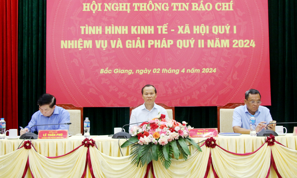 Báo chí tiếp tục đồng hành tuyên truyền nhiệm vụ phát triển KT-XH