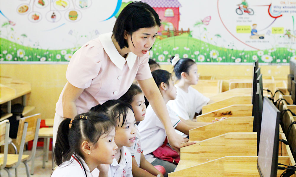 Yên Dũng: Đẩy mạnh chuyển đổi số trong trường học