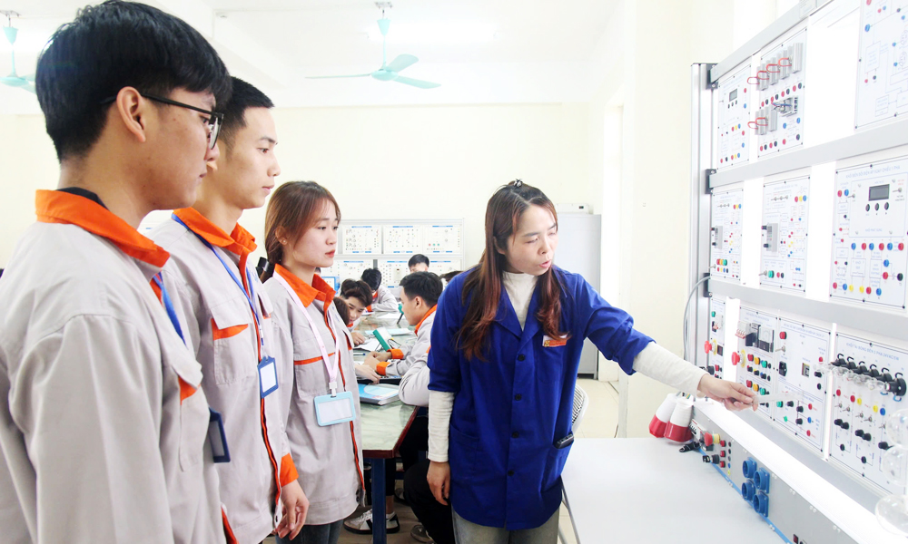 Thúc đẩy phát triển ngành công nghiệp bán dẫn