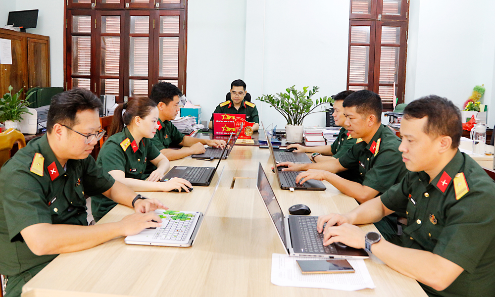 Lan tỏa tri thức, kỹ năng số trong cán bộ, chiến sĩ lực lượng vũ trang tỉnh