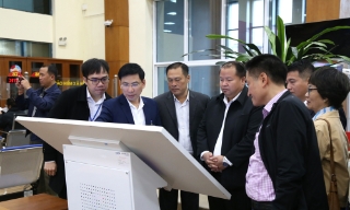 Tỉnh Xay Sổm Bun (Lào) học tập kinh nghiệm quản lý công nghiệp và xúc tiến thương mại tại Bắc Ninh