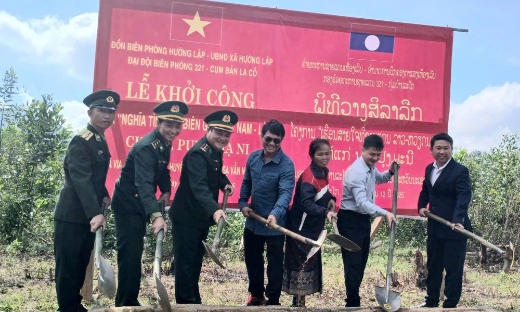 Xây dựng công trình “Nghĩa tình nơi biên giới Việt Nam - Lào”