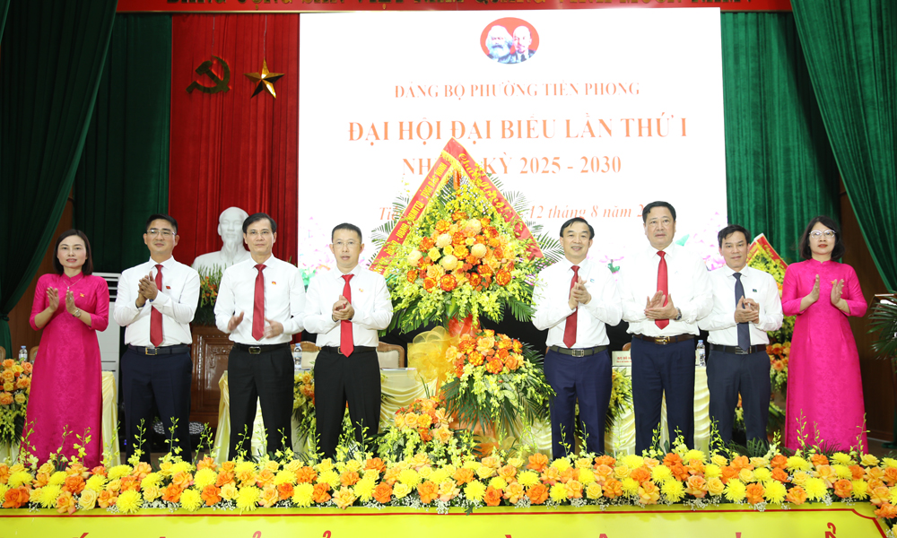  Xây dựng Đảng bộ phường Tiền Phong thật sự trong sạch, vững mạnh, phát triển toàn diện
