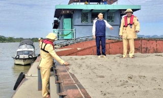 Xử lý 27 trường hợp vi phạm trật tự an toàn giao thông đường thủy