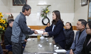 Các tổ chức, đoàn thể thăm hỏi, động viên gia đình nạn nhân vụ tai nạn giao thông tại Lào Cai