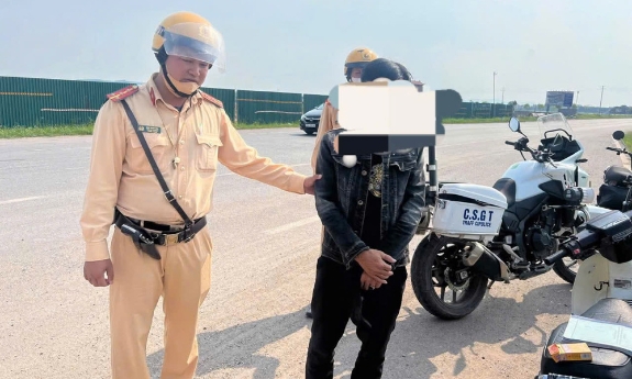 Bắc Ninh: Tuần tra giao thông, phát hiện đối tượng tàng trữ ma túy