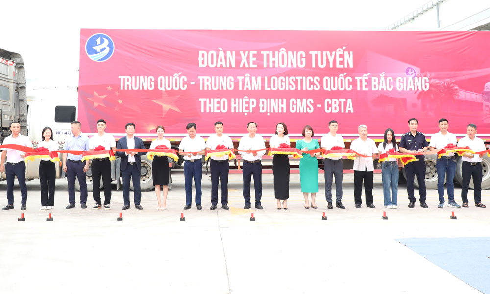 Trung tâm Logistics Quốc tế Bắc Giang đón xe thông tuyến quốc tế đầu tiên
