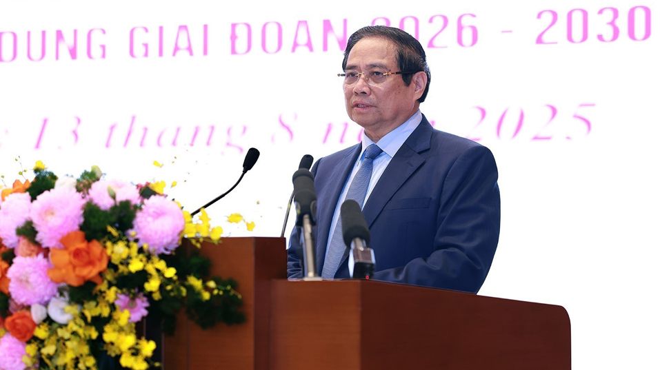  Đẩy mạnh phân cấp, tạo động lực phát triển vùng đồng bào dân tộc thiểu số và miền núi