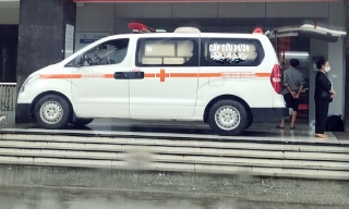 Bệnh viện Bắc Ninh số 1 đình chỉ 3 cá nhân vụ xe cứu thương thu 21 triệu đồng