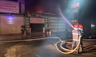 Bắc Ninh: Cháy 3 nhà liền kề, không có thiệt hại về người