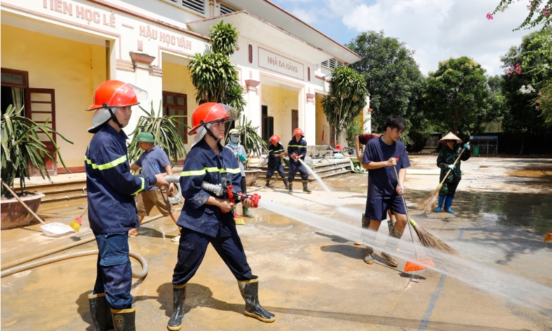  Bố Hạ đồng lòng vượt lũ