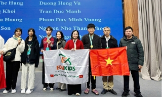 Học sinh Bắc Ninh giành Huy chương Vàng Cuộc thi Robotics Quốc tế 