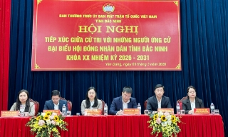 Ứng cử viên đại biểu HĐND tỉnh Bắc Ninh tiếp xúc cử tri tại phường Yên Dũng