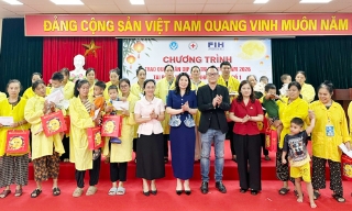 Bắc Ninh trao quà cho bệnh nhi nhân dịp Tết Trung thu năm 2026