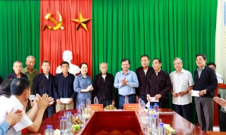 Tiếp tục quan tâm triển khai hiệu quả phân cấp, phân quyền về thủ tục hành chính lĩnh vực dân tộc, tôn giáo