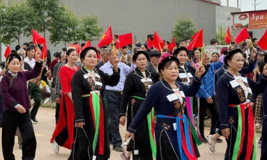  Sôi nổi Đại hội Thể dục thể thao và Ngày hội văn hóa các dân tộc thiểu số xã Biển Động lần thứ nhất