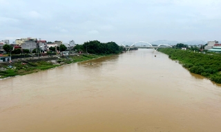 Nước sông Thương, sông Cầu dâng cao, cảnh báo nguy cơ ngập úng, sạt lở đất