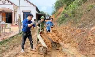 Bắc Ninh: Kịp thời xử lý sự cố phát sinh, giúp người dân ổn định đời sống sau mưa lũ