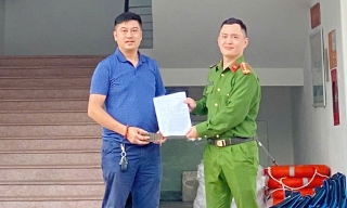 Công an phường Tiền Phong kịp thời xác minh, hỗ trợ người dân nhận lại tiền chuyển khoản nhầm