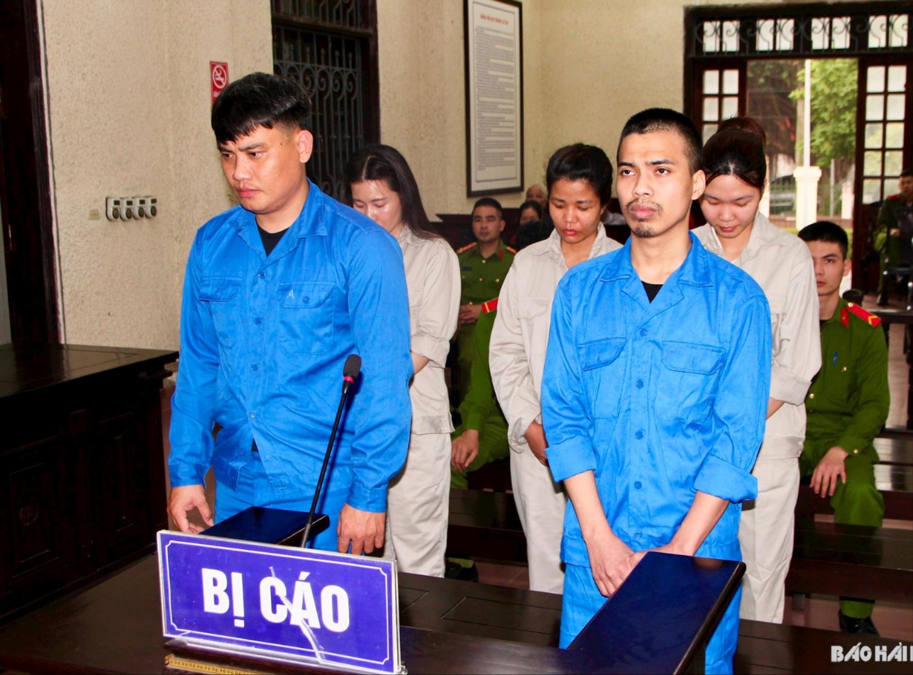 Lập “công ty ma” để tổ chức cho người nước ngoài ở lại Việt Nam trái phép