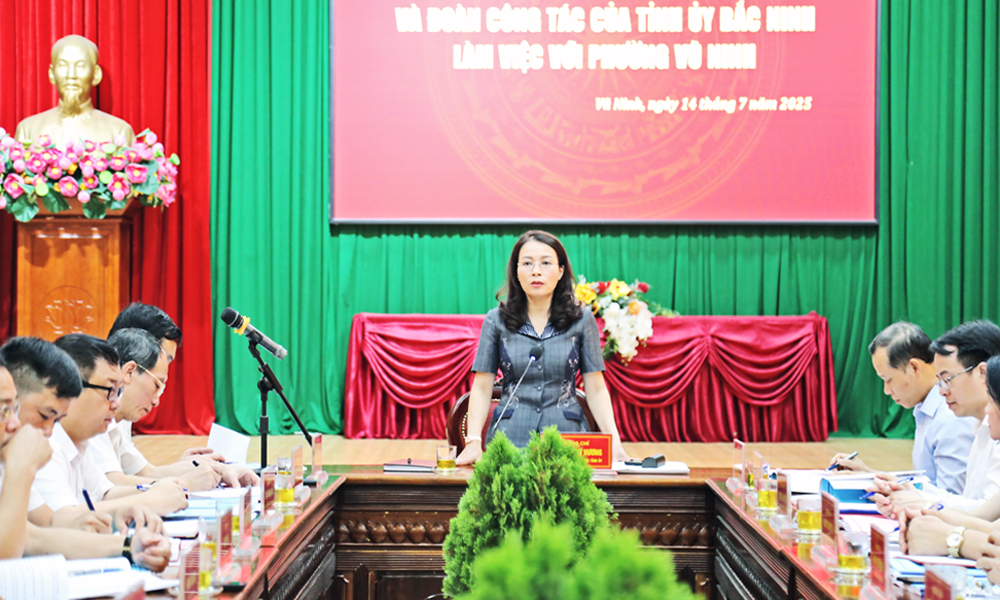  Phó Bí thư Thường trực Tỉnh ủy Nguyễn Thị Hương làm việc với Đảng ủy phường Vũ Ninh