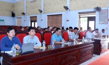  Đảng ủy xã Tiên Lục tổ chức hội nghị chuyên đề "Đảng viên tiên phong học tập kỹ năng số"