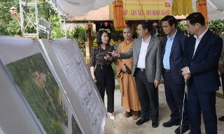 Chủ tịch HĐND tỉnh Nguyễn Việt Oanh kiểm tra tình hình triển khai nhiệm vụ đầu năm tại xã Nam Dương và phường Chũ.