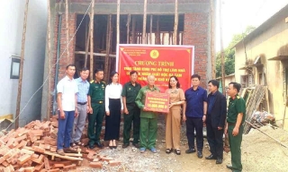 Chung tay xây dựng “Mái ấm da cam”