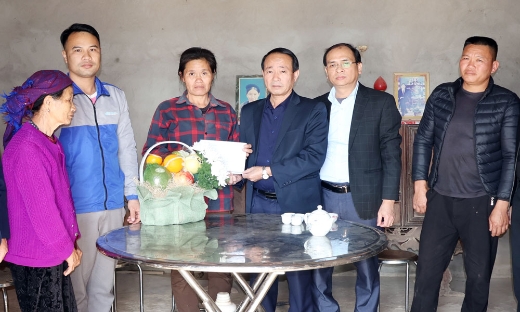 Quỹ Bảo trợ trẻ em tỉnh Bắc Ninh trao kinh phí hỗ trợ gia đình trẻ em bị đuối nước