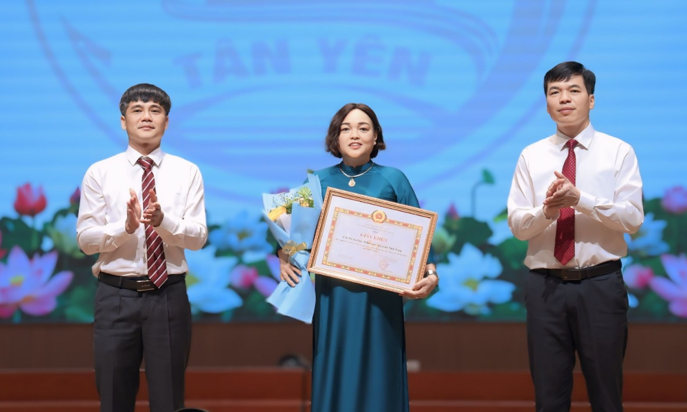 Tân Yên: Tuyên dương các điển hình học tập, làm theo Bác và phong trào “Dân vận khéo”