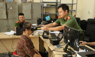 Bắc Ninh: Đổi thẻ đảng viên trên nền tảng dữ liệu dân cư 
