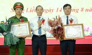 Phó Chủ tịch Thường trực UBND tỉnh Mai Sơn dự Ngày hội toàn dân bảo vệ an ninh Tổ quốc phường Song Liễu