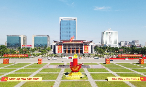 Rực rỡ cờ hoa chào mừng Đại hội Đảng bộ tỉnh Bắc Ninh lần thứ I