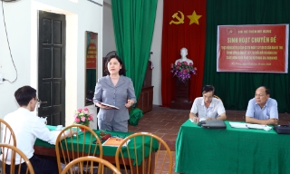 Phó Chủ tịch Thường trực HĐND tỉnh Trần Thị Hằng dự sinh hoạt với Chi bộ thôn Mỹ Hưng