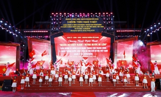 Phường Bắc Giang tổ chức chương trình nghệ thuật “Rạng rỡ Việt Nam – Vững bước đi lên” 