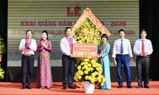  Chủ tịch UBND tỉnh Vương Quốc Tuấn dự lễ khai giảng tại Trường Dân tộc nội trú Trung học cơ sở và Trung học phổ thông Nguyễn Tất Thành