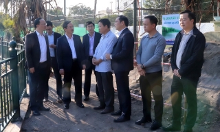 Chủ tịch UBND tỉnh Phạm Hoàng Sơn khảo sát mô hình xử lý nước thải tại phường Bắc Giang