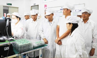 Phó Chủ tịch UBND tỉnh Phạm Văn Thịnh làm việc tại Công ty cổ phần Đầu tư và Phát triển thương mại Quốc tế ORGEN