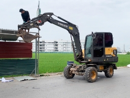 Phường Nếnh: Quyết liệt xử lý, giải tỏa các điểm “nóng” vi phạm trật tự an toàn giao thông
