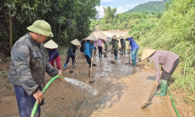  Các địa phương tập trung vệ sinh môi trường sau lũ