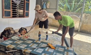Xã Kép tập trung khắc phục hậu quả lũ lụt, ổn định đời sống người dân