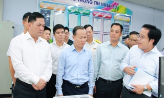 Bí thư Tỉnh ủy Nguyễn Hồng Thái nắm tình hình sản xuất, tháo gỡ khó khăn cho doanh nghiệp