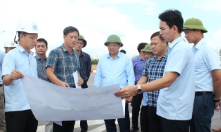 Khẩn trương gỡ vướng trong giải phóng mặt bằng, đẩy nhanh tiến độ các dự án giao thông