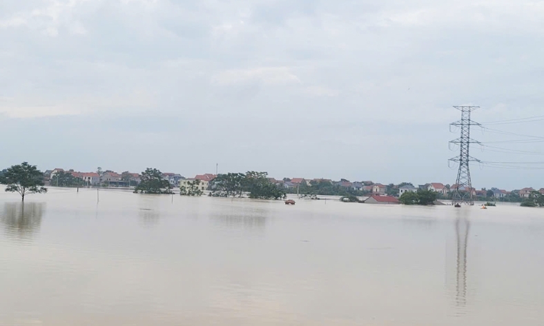  Nước sông Cầu dâng cao, xã Hợp Thịnh tiếp tục di dời, chăm lo cuộc sống người dân