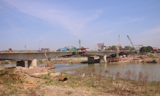 Hợp long đơn nguyên mới cầu Xương Giang trên cao tốc Hà Nội - Bắc Giang 