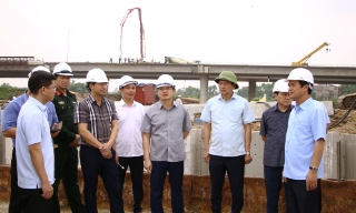 Chủ tịch  UBND  tỉnh Phạm  Hoàng Sơn: Dồn lực đẩy nhanh tiến độ thi công các dự án khẩn cấp